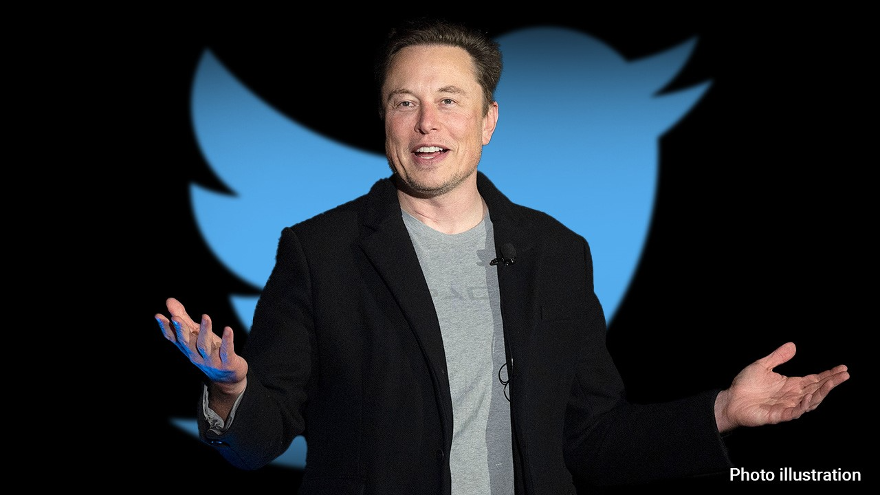 Meltdown as Elon Musk enters Twitter headquarters ahead of takeover: ‘Let that sink in!’