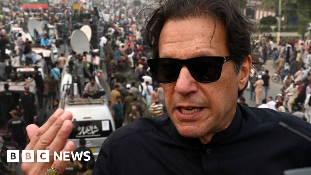 Imran Khan: Shock and condemnation over attack on Pakistan ex-PM