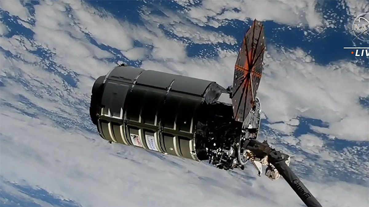 Cygnus cargo ship arrives at space station with only one working solar panel