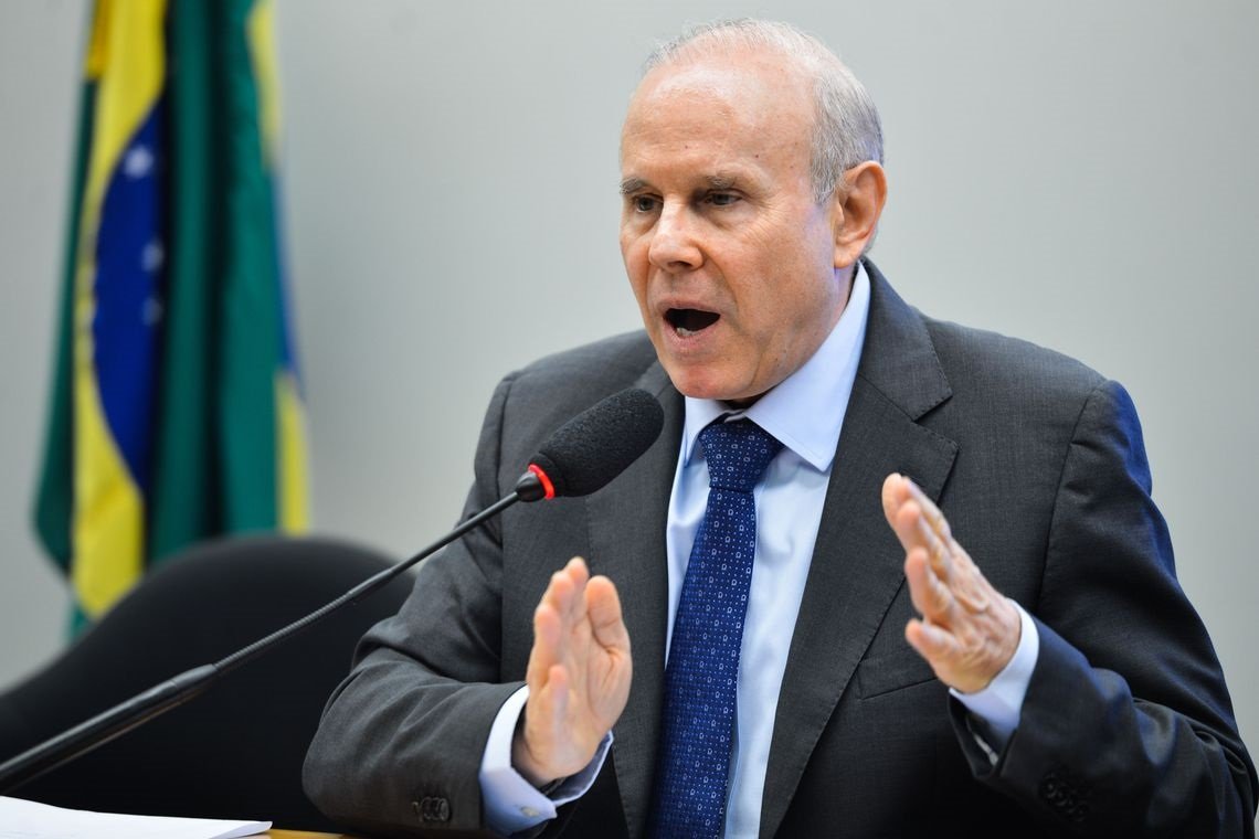 “Não serei ministro”, diz Mantega sobre participação no governo Lula | Metrópoles