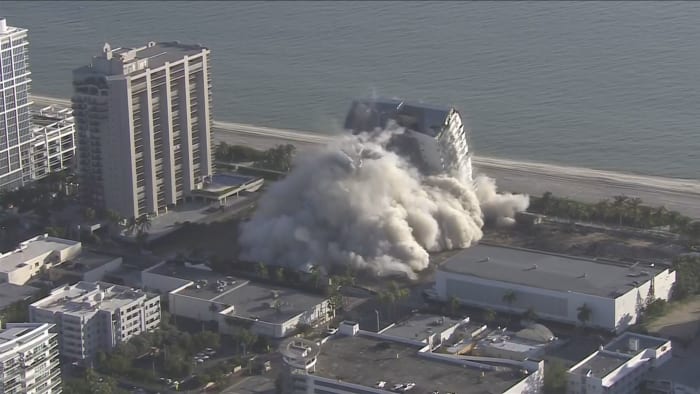 Historic Deauville Hotel in Miami Beach demolished