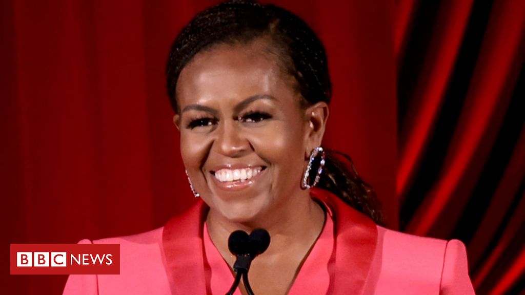 Não podemos ter medo de entender quem não pensa como nós, diz Michelle Obama - BBC News Brasil