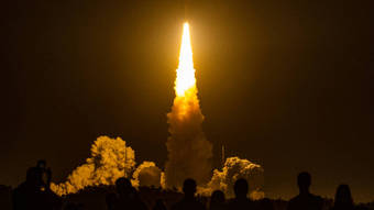 Artemis 1: Nasa lança foguete para viagem à Lua