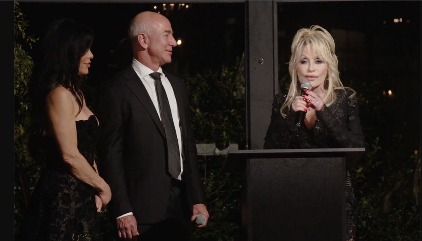 Jeff Bezos Just Gave $100 Million to Dolly Parton for Her Charity as the 3rd Winner of His ‘Courage & Civility Award’ Prize