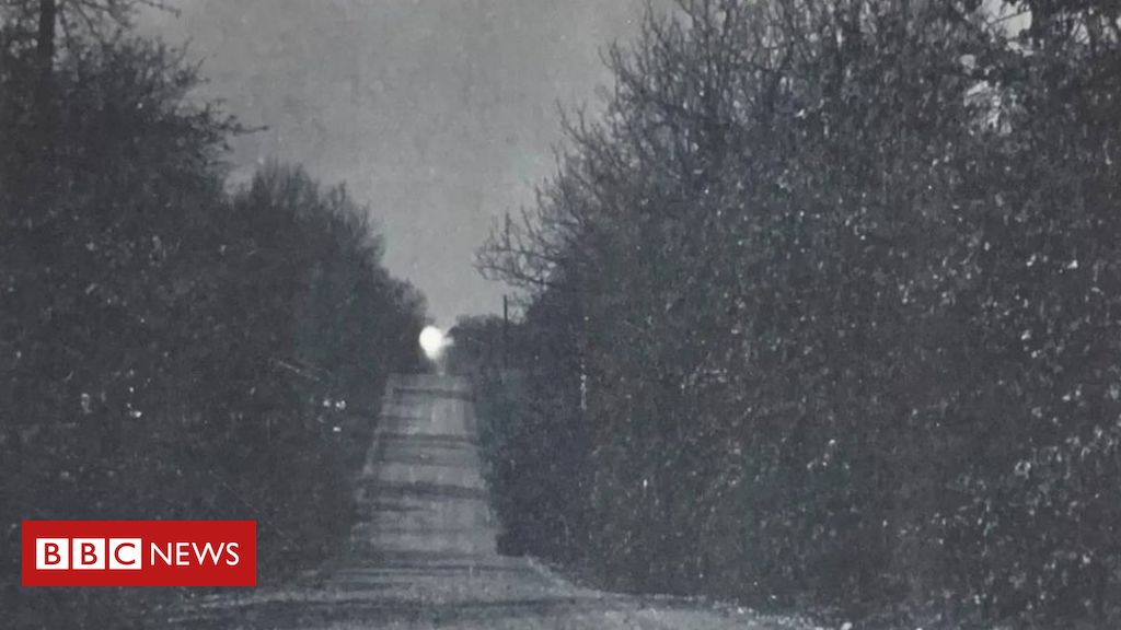 O mistério da 'luz fantasma' que aparece na famosa Rota 66 nos EUA - BBC News Brasil