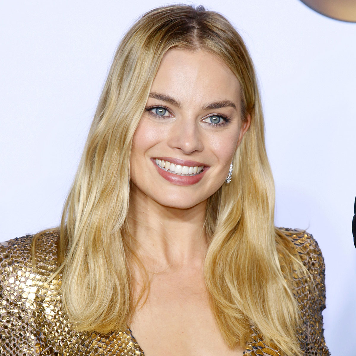 Margot Robbie Smolders In An Ab-Baring Cutout Dress On The Cover Of ‘Vanity Fair’