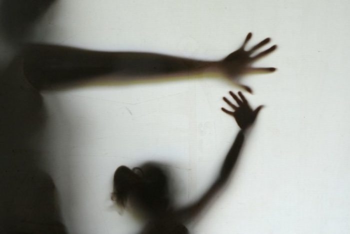 Menina de 11 anos engravida após ser estuprada pelo padrasto em MS | Revista Fórum
