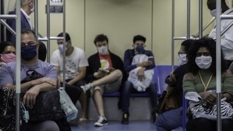 Governo do Estado e Prefeitura de SP decidem retomar uso obrigatório de máscara no transporte público