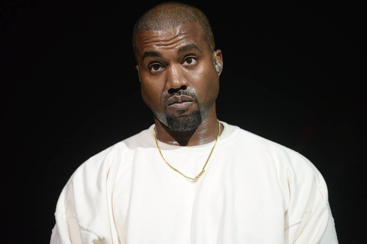 Adidas investiga Kanye West por mostrar pornografia a funcionários