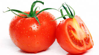 Futuro do tratamento contra o câncer pode estar no tomate e na batata; entenda