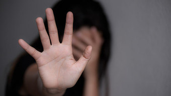 Lei de suporte psicológico a vítimas de violência domésticas é de suma importância, dizem especialistas 