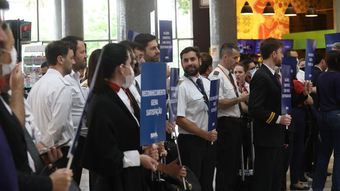 Segundo dia de greve de pilotos e comissários afeta voos em aeroportos do país