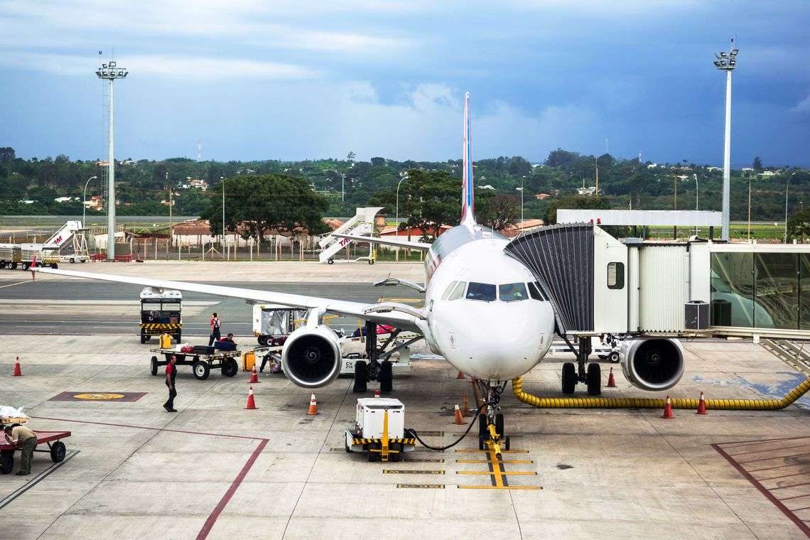 Bolsonaro zera alíquotas do PIS e da Cofins sobre receitas do setor aéreo | O TEMPO