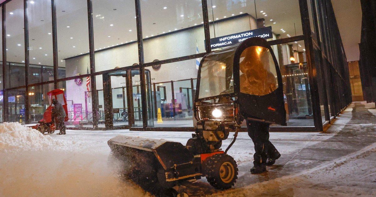 Live updates: Over 200 million under advisories or warnings from 'historic winter storm'