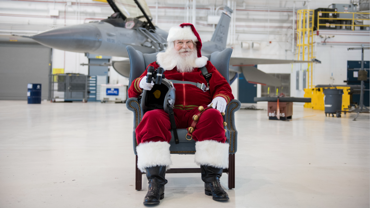 Santa Claus is coming to town! Here's how to track him this Christmas Eve with NORAD