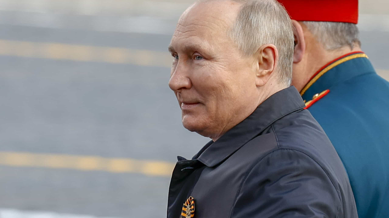 Putin diz que Rússia está pronta para negociar e que recusa é da Ucrânia