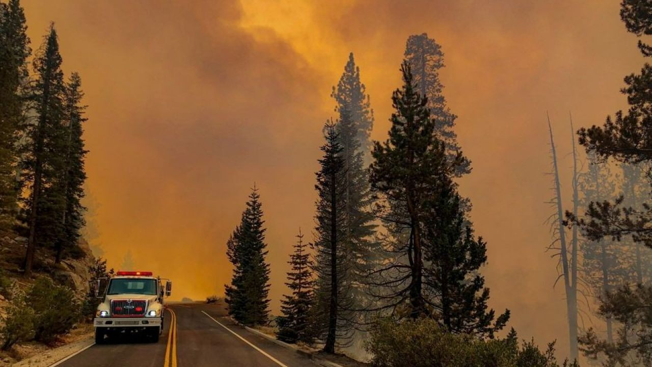 Yosemite National Park closes because of hazardous air quality