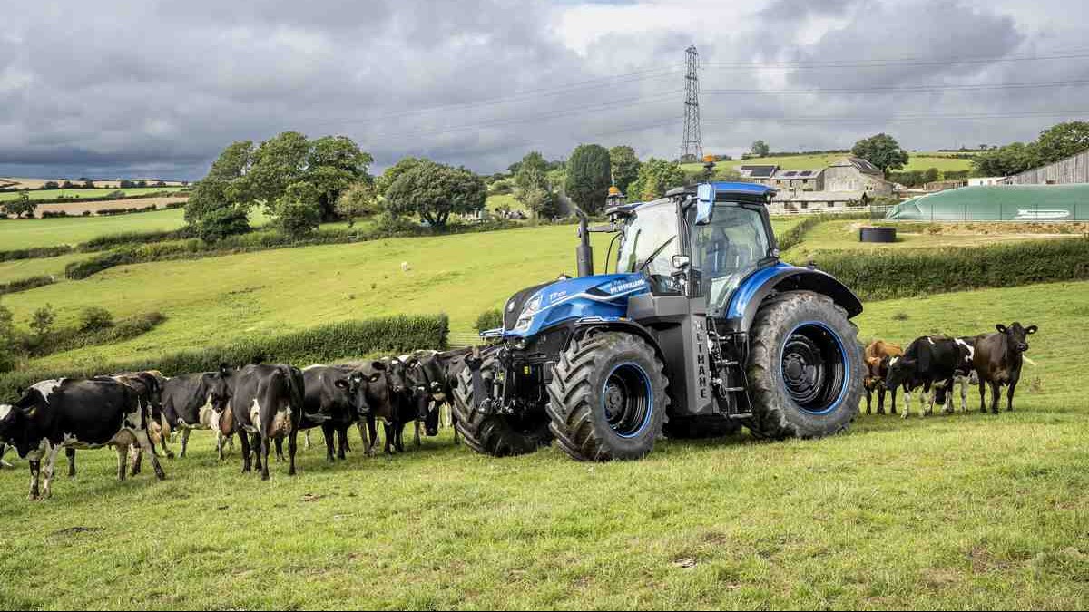 British Company Develops First Tractor in the World to be Completely Powered by Cow Dung