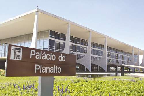 Governadores chegam ao Palácio do Planalto para reunião com Lula | O TEMPO