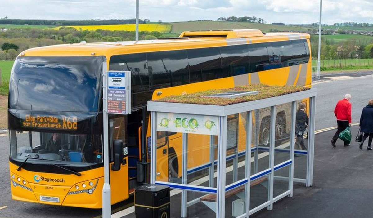 Bus Stops in Scotland Go Green – With Roofs Covered in Plants as a Gift For Honeybees