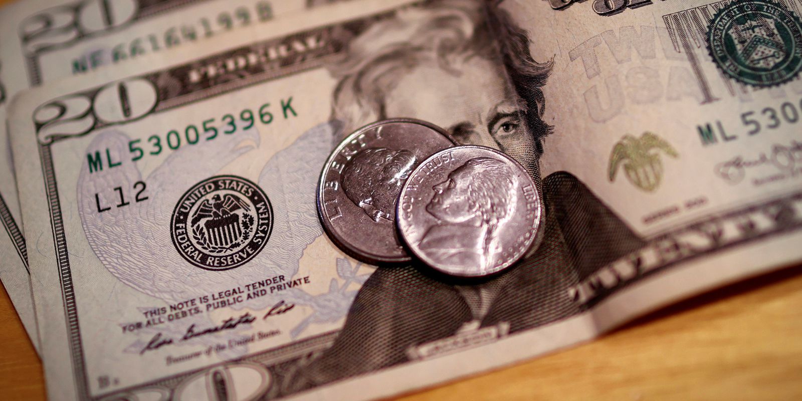 Dólar cai para R$ 5,10 após declarações de Haddad sobre reformas