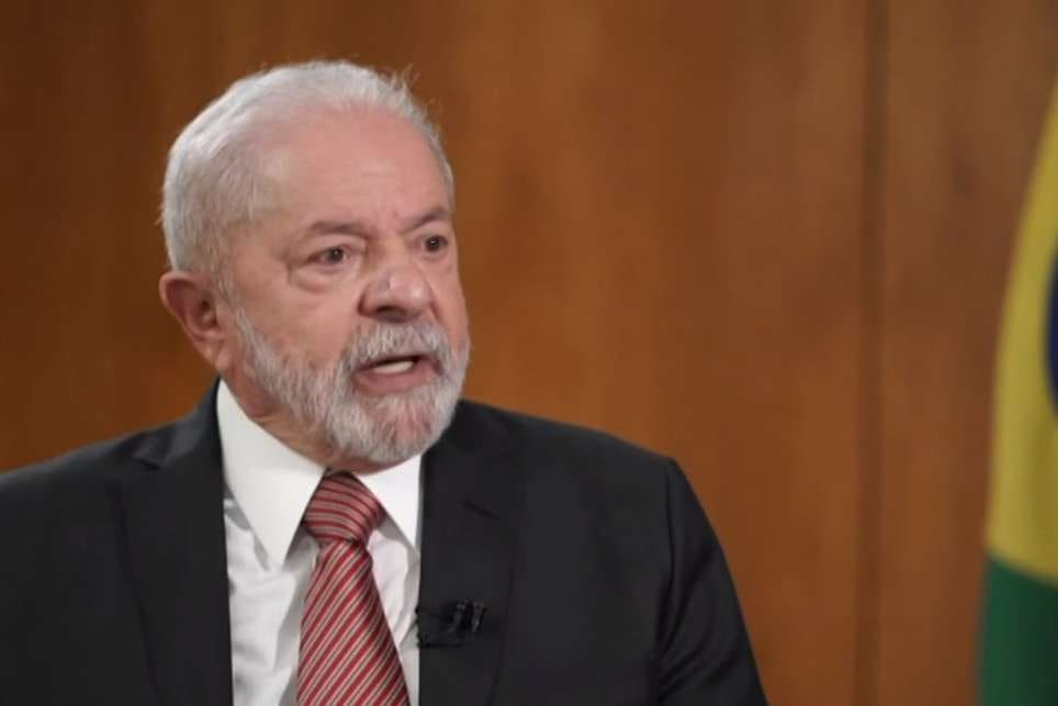 Lula sobre militares: 'Quem quiser fazer política, tira a farda' | O TEMPO