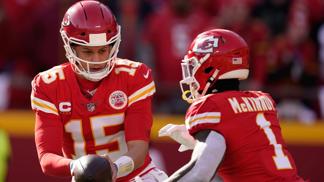 NFL Divisional Round bold predictions: Chiefs RUN wild; Jalen Hurts and Daniel Jones forge epic bout