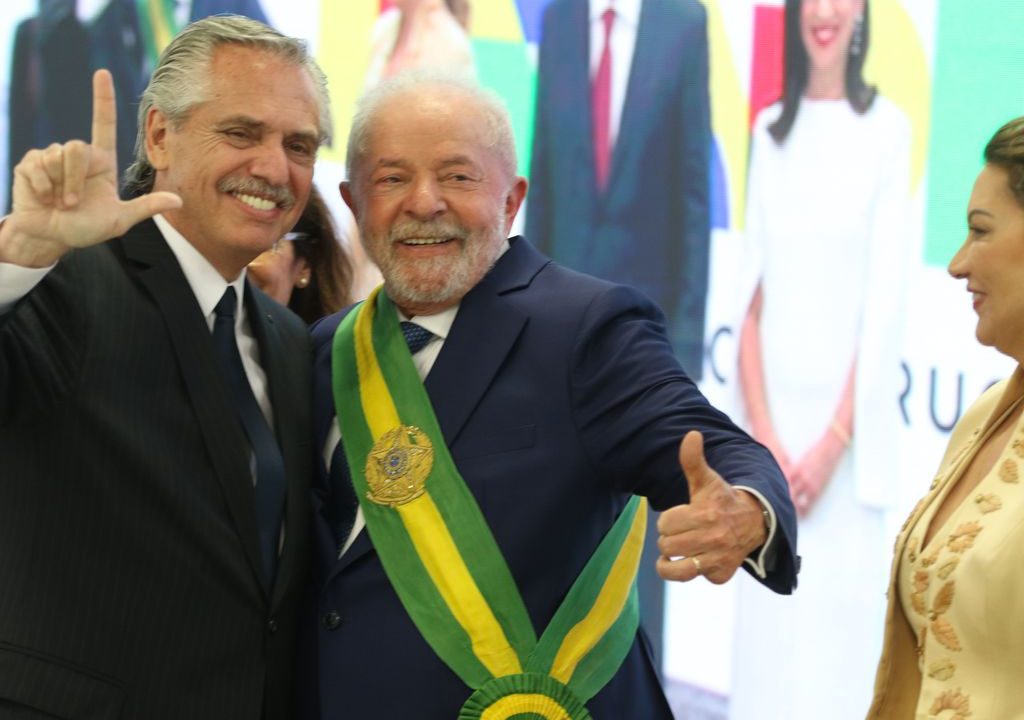 Lula e Fernández defendem Mercosul em artigo conjunto