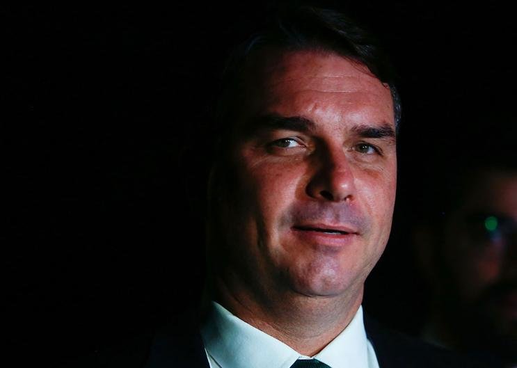 Flávio Bolsonaro confirma interesse em disputar prefeitura ano que vem | Metrópoles