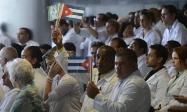 Desembargador manda recontratar 1,7 mil cubanos no Mais Médicos