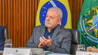 Lula completa um mês de governo com aceno ao passado e crises políticas 