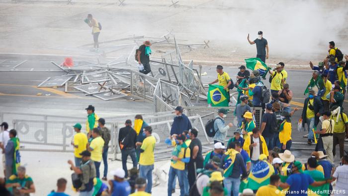 PGR denuncia mais 152 por envolvimento em atos golpistas - ISTOÉ DINHEIRO