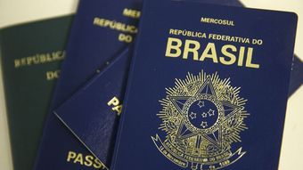 Número de passaportes expedidos no Brasil quase dobra em 2022